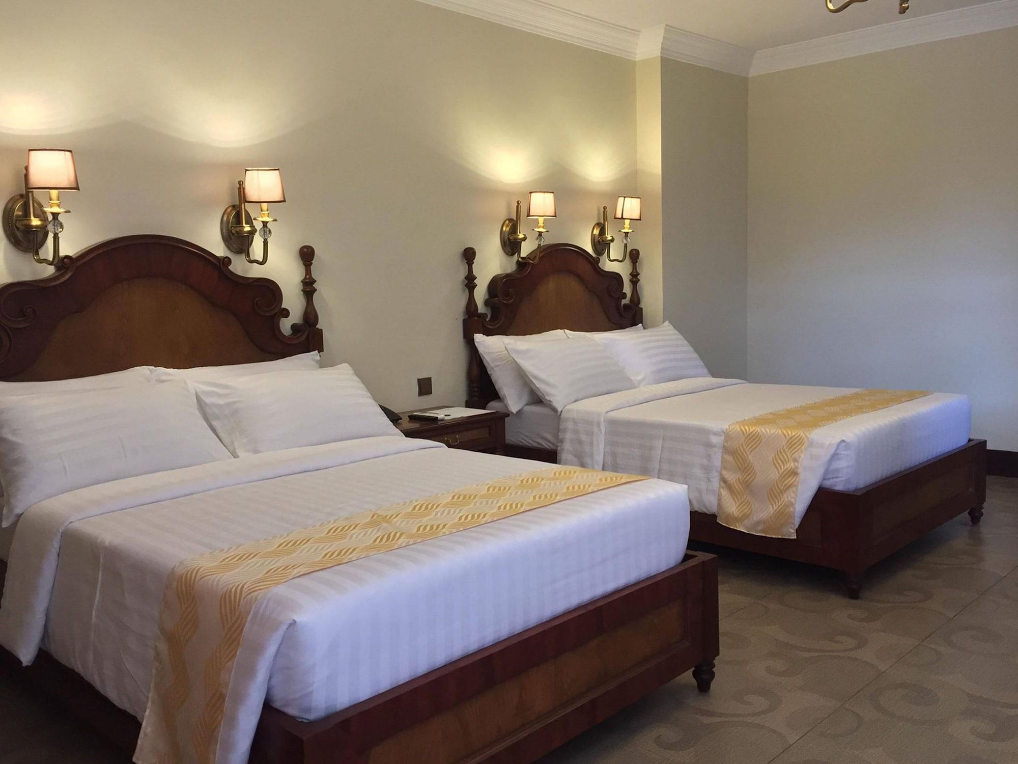 Bohol Tropics Resort Tagbilaran Exterior foto